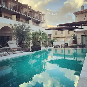 https://ynaira-hotel-spa.allmallorcahotels.com